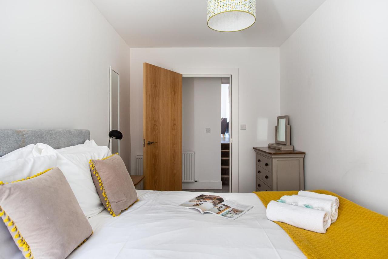 Modern Luxury Apartment, Sleeps 6, Best Location Belfast Exterior foto